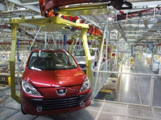 Infuzie masivă de capital la Peugeot